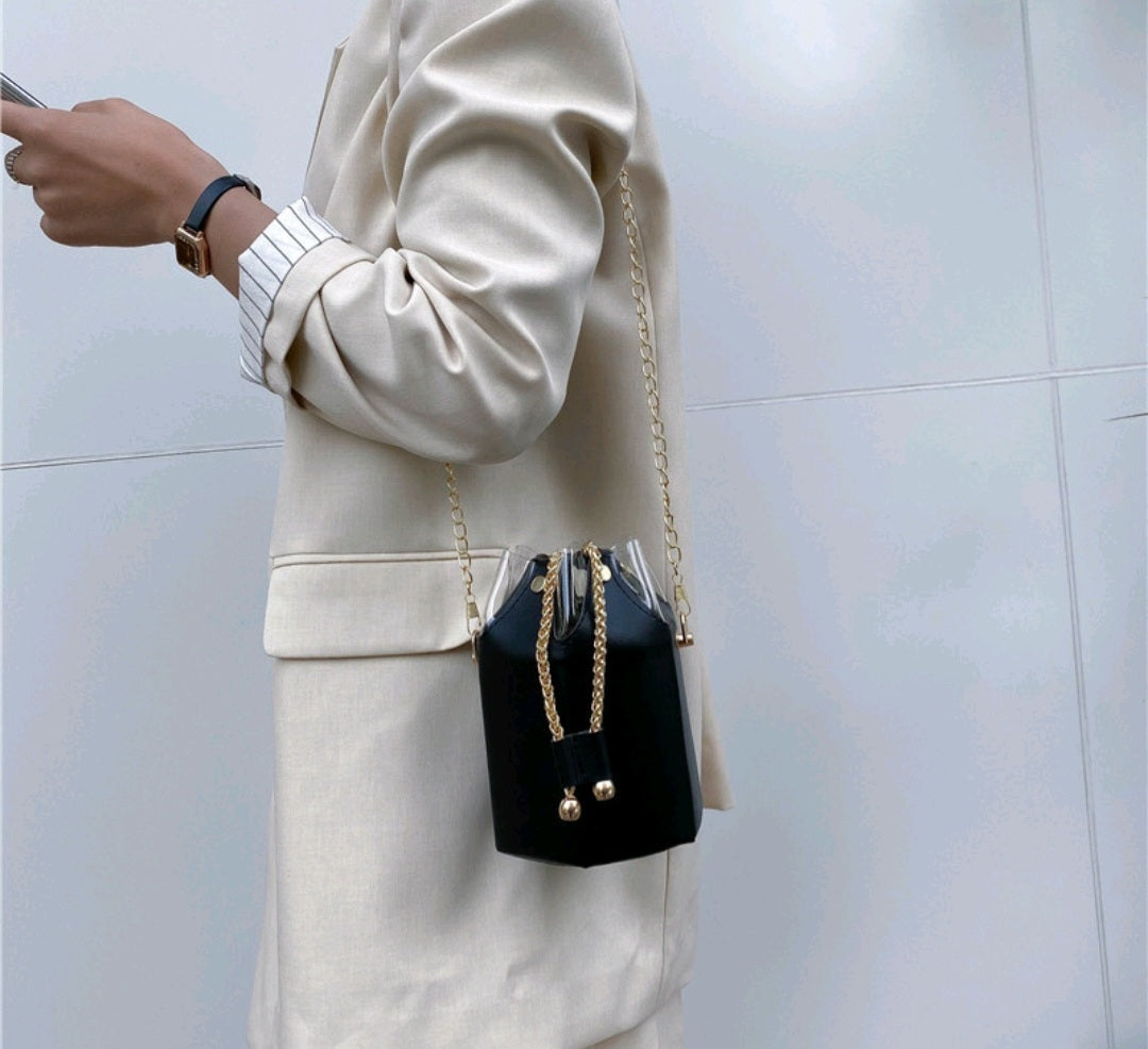Bucket bag