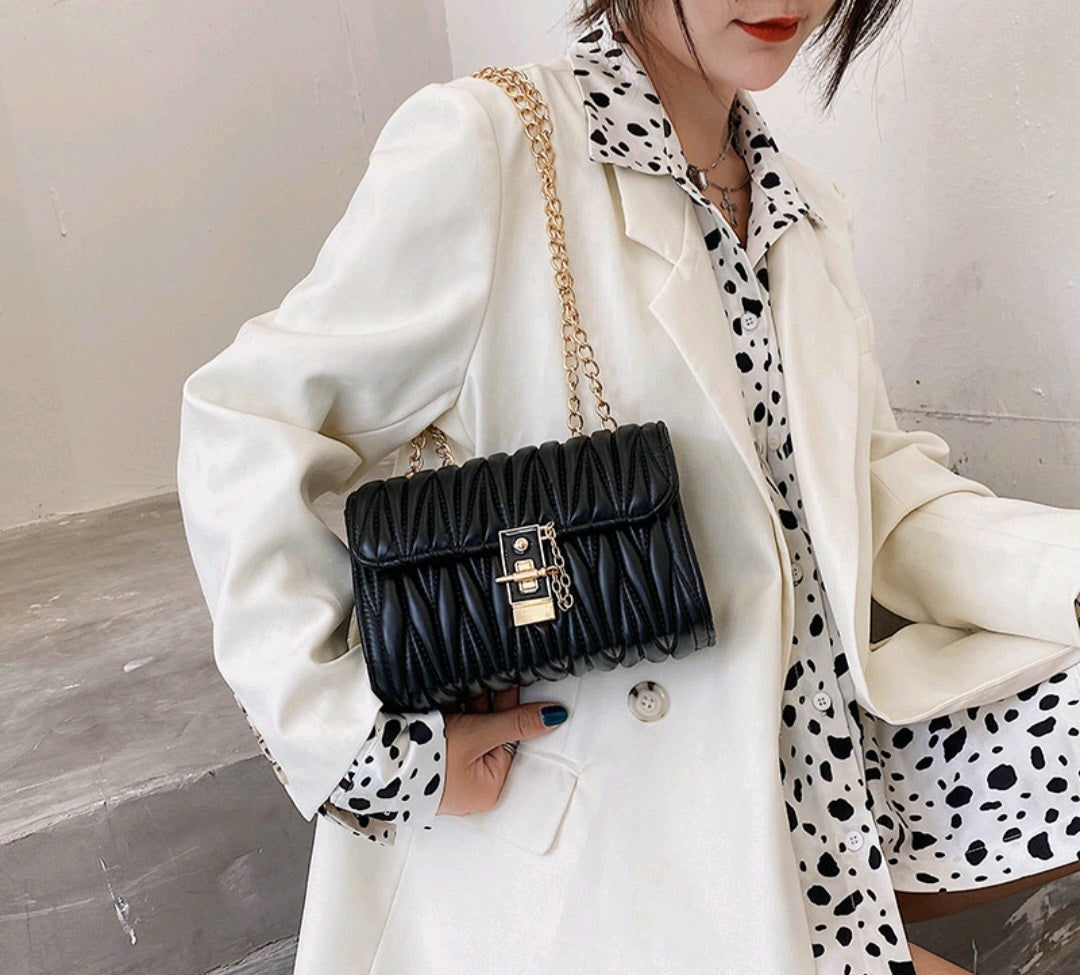 Vintage chain hobo