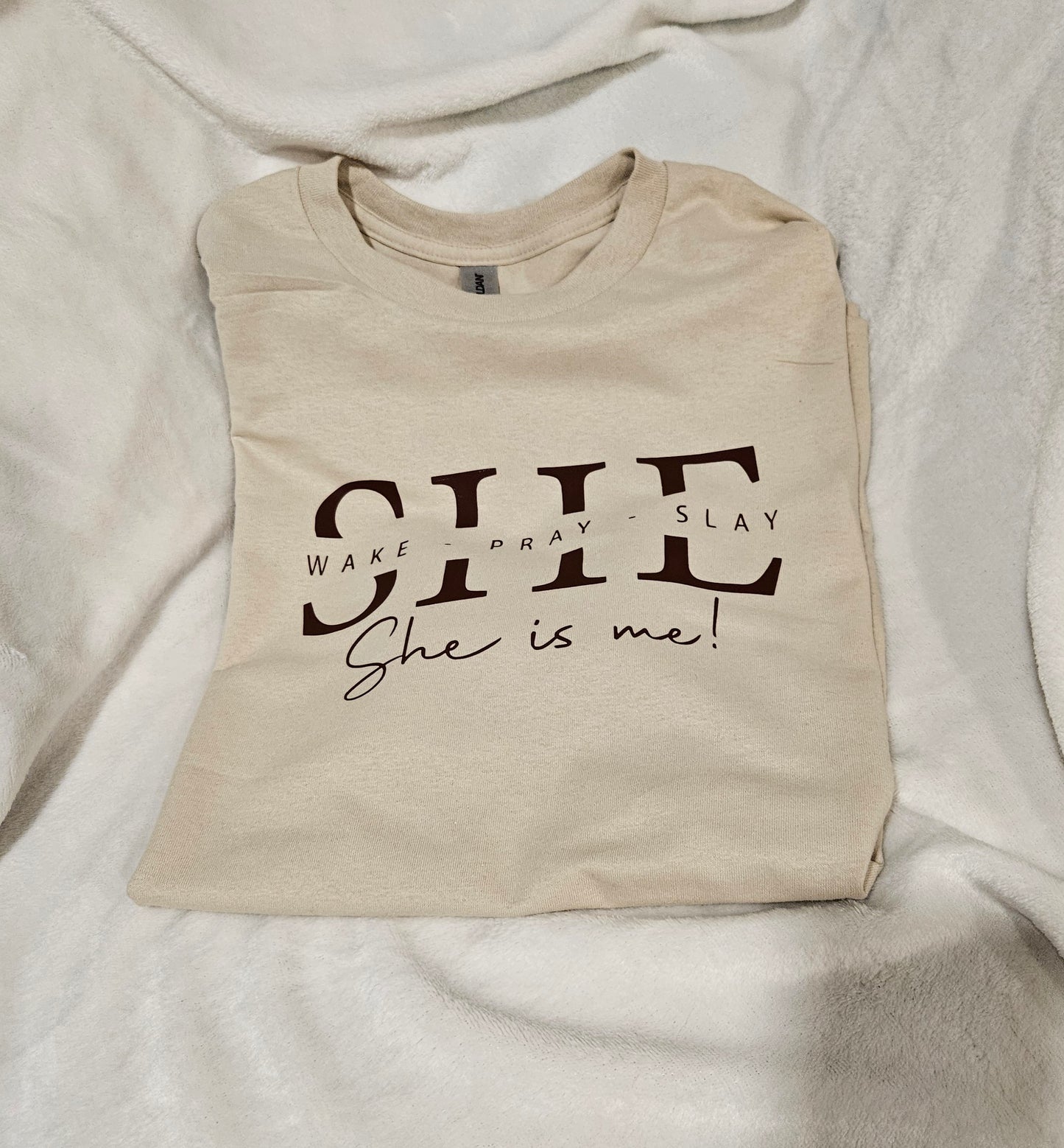 She tshirt